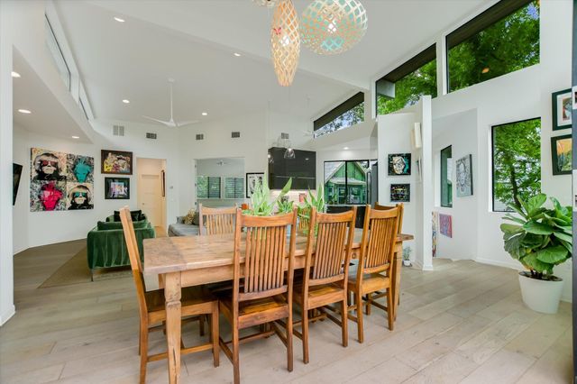 56 Waller ST, Austin, TX 78702