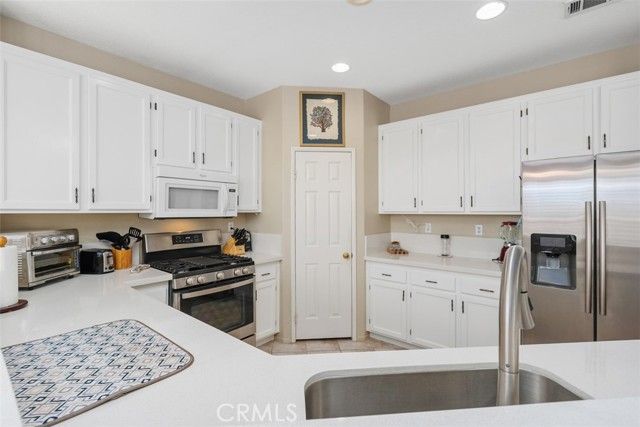 29148 Paradise Canyon Drive, Menifee, CA 92584