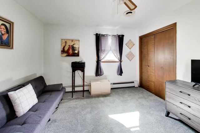 18026 State Line Avenue, Lansing, IL 60438
