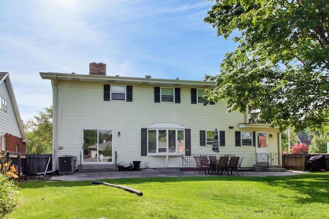 18026 State Line Avenue, Lansing, IL 60438