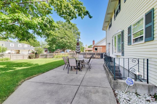 18026 State Line Avenue, Lansing, IL 60438