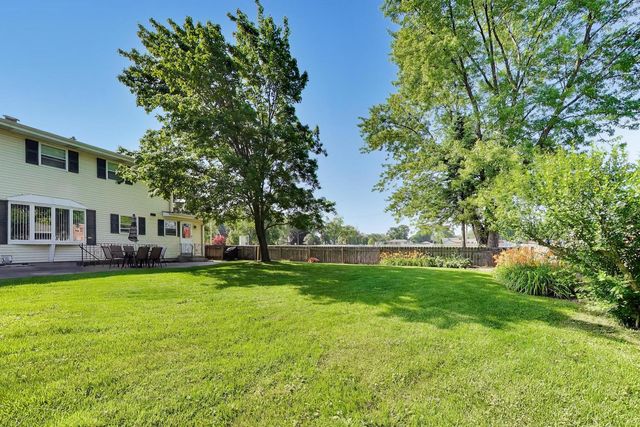 18026 State Line Avenue, Lansing, IL 60438
