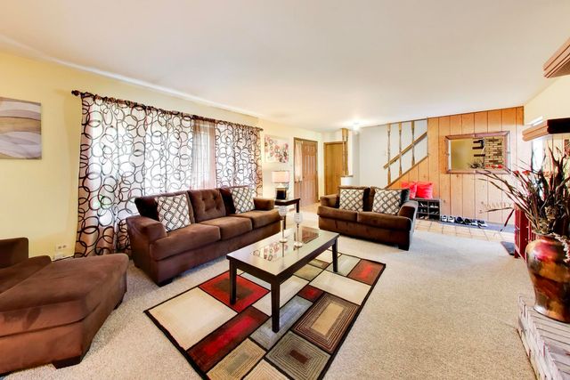 18026 State Line Avenue, Lansing, IL 60438