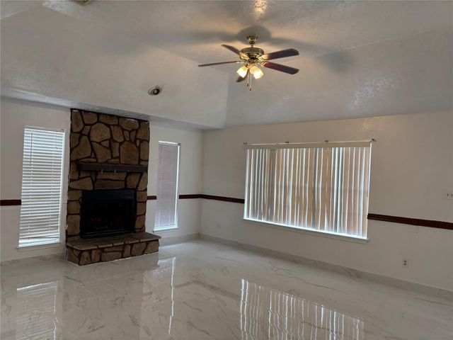 2514 Radcliffe Drive, Sugar Land, TX 77498