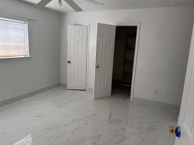 2514 Radcliffe Drive, Sugar Land, TX 77498