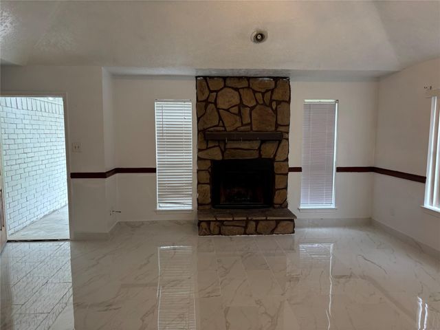 2514 Radcliffe Drive, Sugar Land, TX 77498