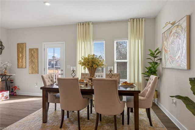 908 Capstan WAY, Chesapeake, VA 23323