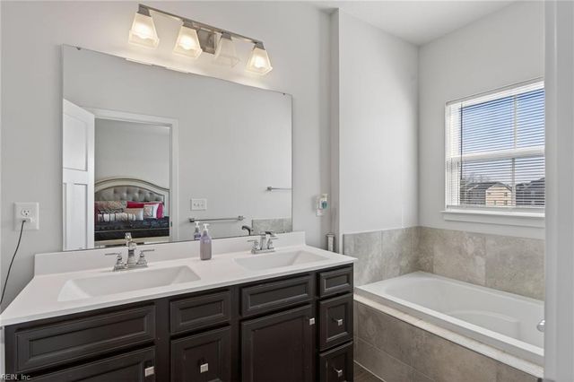 908 Capstan WAY, Chesapeake, VA 23323