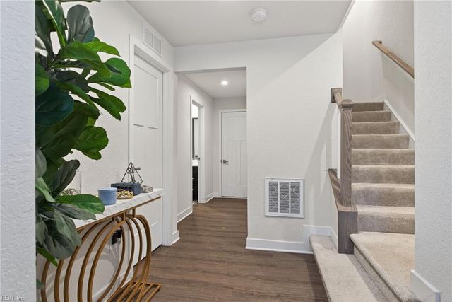 908 Capstan WAY, Chesapeake, VA 23323