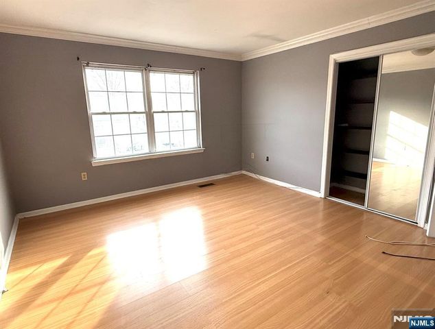 11 Decicco Drive, Raritan, NJ 08869