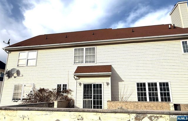 11 Decicco Drive, Raritan, NJ 08869