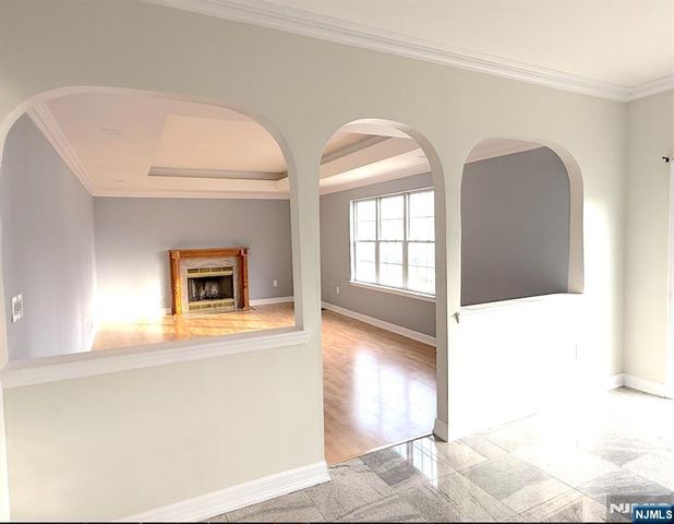 11 Decicco Drive, Raritan, NJ 08869