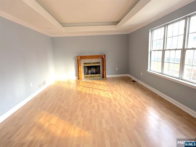 11 Decicco Drive, Raritan, NJ 08869