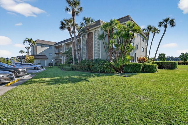 4500 Gefion Court 106, Lake Worth, FL 33467