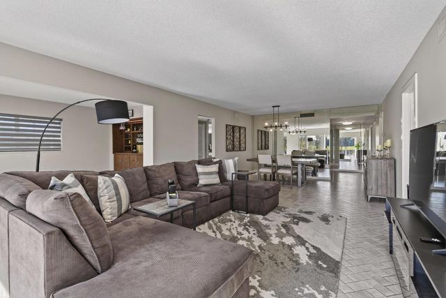 4500 Gefion Court 106, Lake Worth, FL 33467