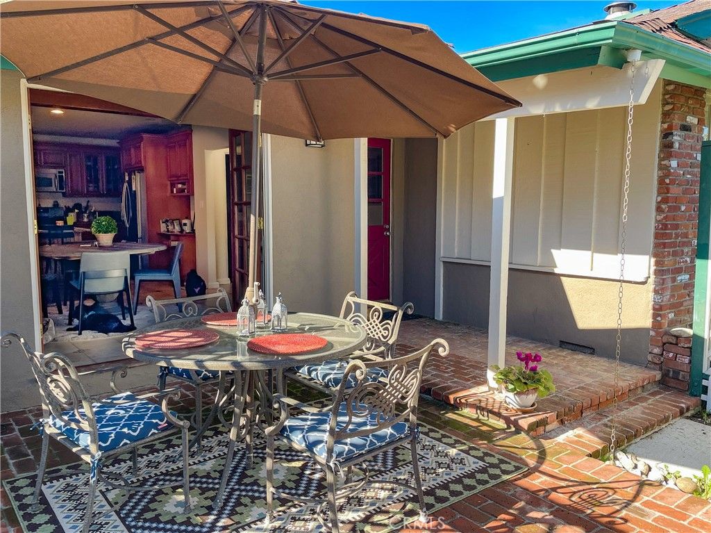 3769 Mound View, Studio City, CA 91604