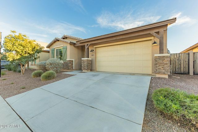 15167 W DESERT BLOOM Street, Goodyear, AZ 85338