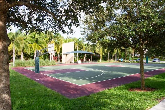 4083 Sunset Way, Pompano Beach, FL 33069