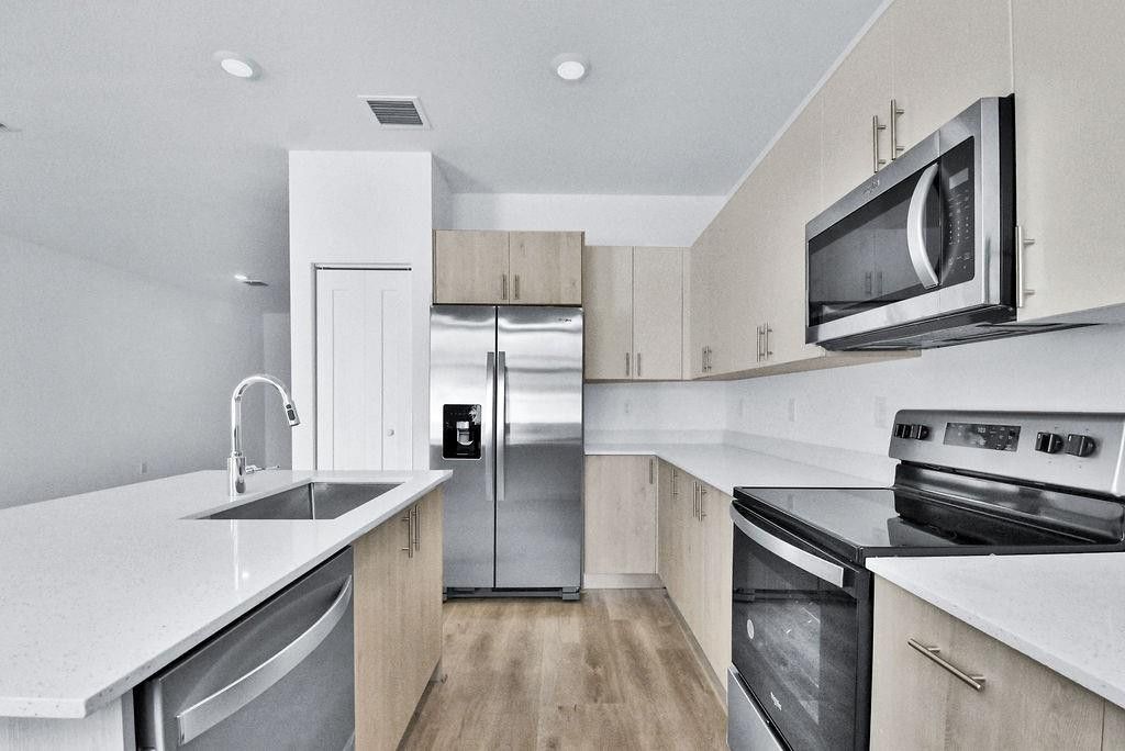 4083 Sunset Way, Pompano Beach, FL 33069