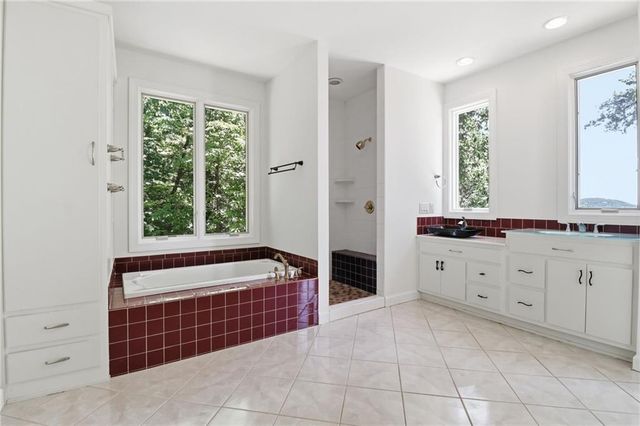 98 Wrens Nest, Big Canoe, GA 30143