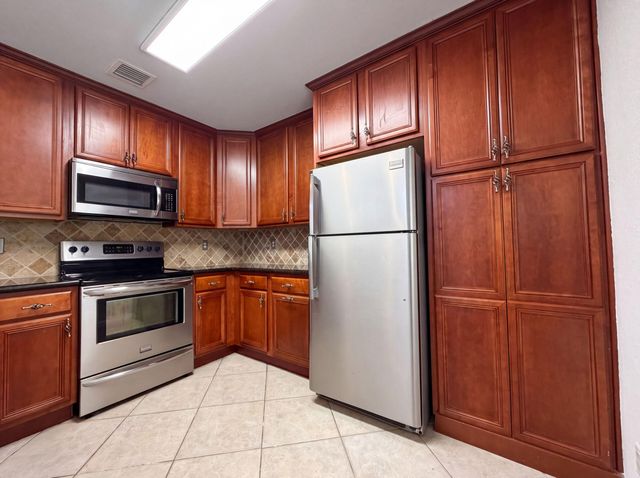 1480 47th, Deerfield Beach, FL 33442