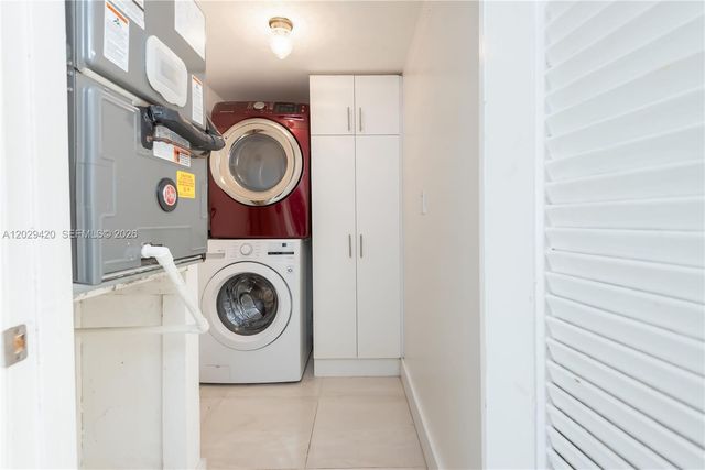 300 NW 42nd Avenue 411, Miami, FL 33126