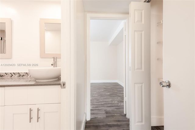 300 NW 42nd Avenue 411, Miami, FL 33126