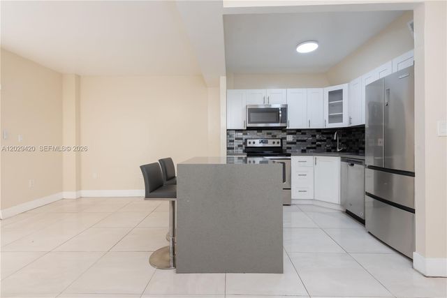 300 NW 42nd Avenue 411, Miami, FL 33126