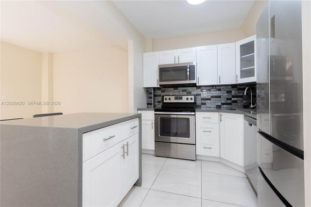 300 NW 42nd Avenue 411, Miami, FL 33126