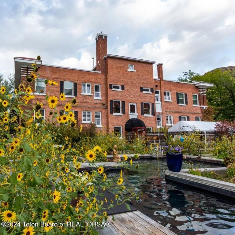 94 N CENTER ST, Lava Hot Springs, ID 83246 photo 12