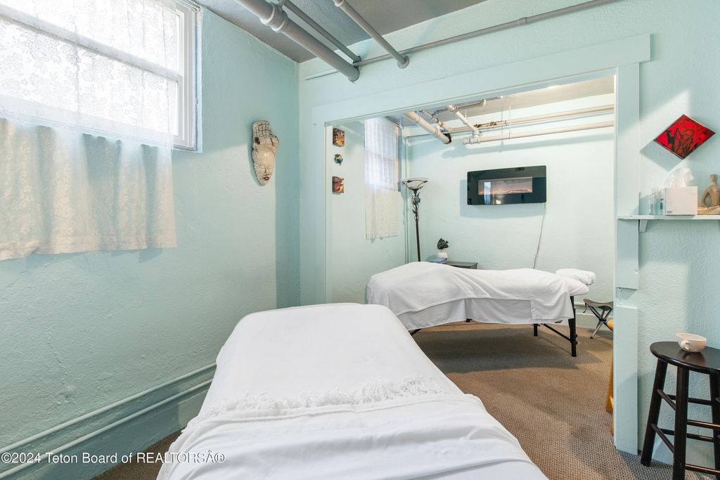 94 N CENTER ST, Lava Hot Springs, ID 83246 photo 42