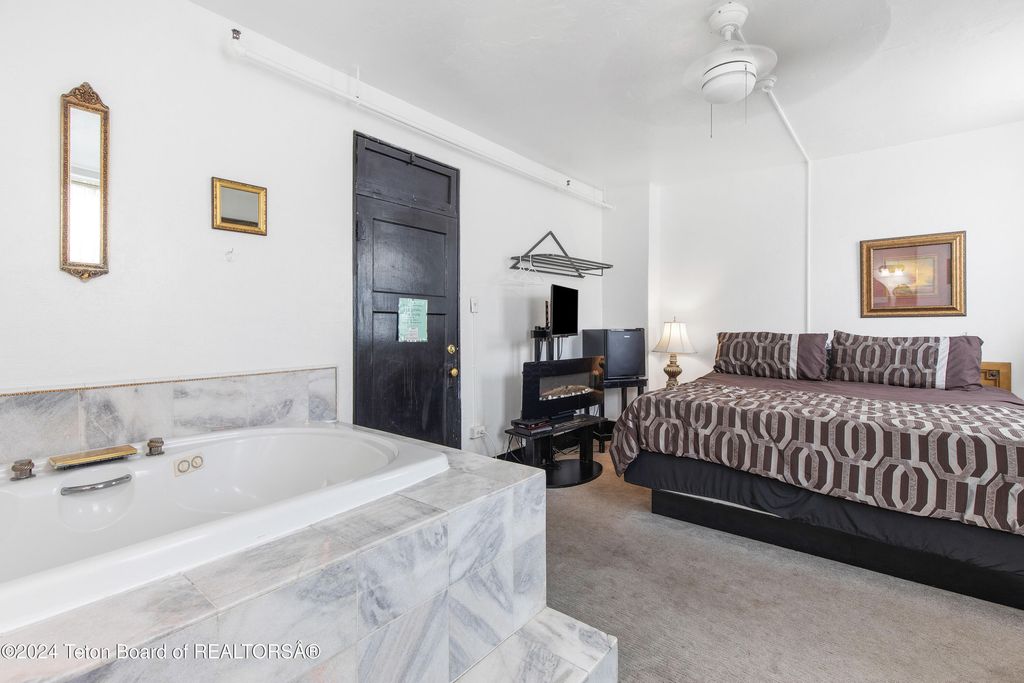 94 N CENTER ST, Lava Hot Springs, ID 83246 photo 48