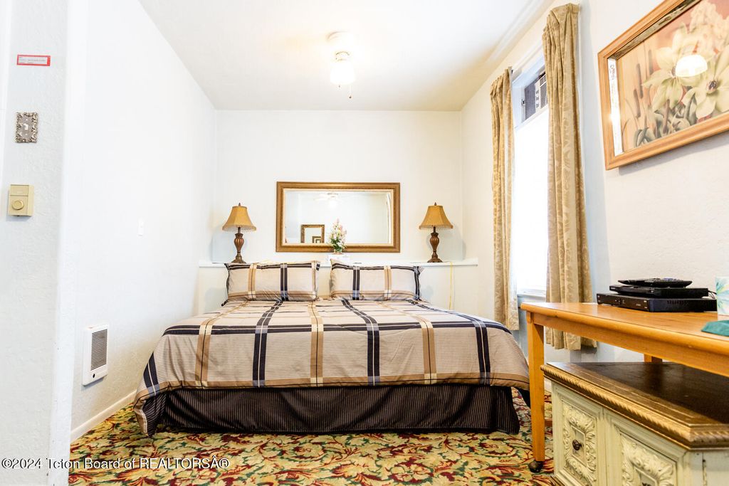 94 N CENTER ST, Lava Hot Springs, ID 83246 photo 65