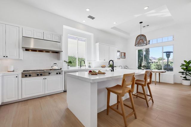 51075 Marbella Court, La Quinta, CA 92253