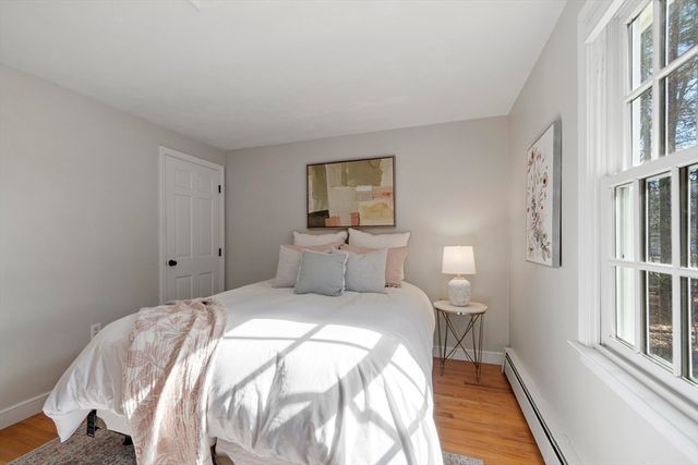 1 Carlton Dr, Acton, MA 01720