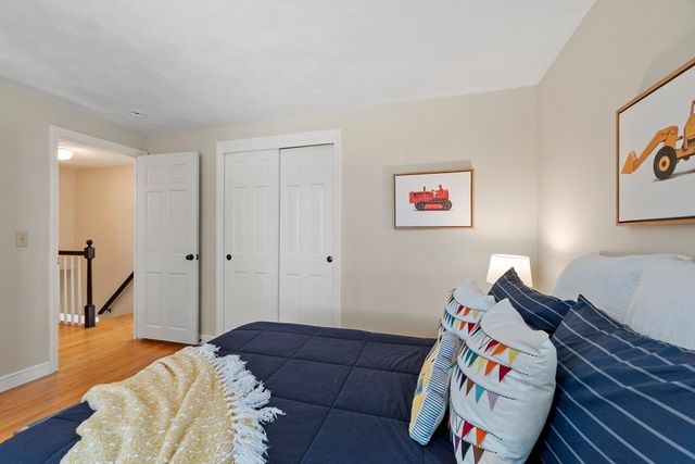 1 Carlton Dr, Acton, MA 01720