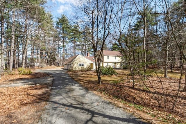 1 Carlton Dr, Acton, MA 01720