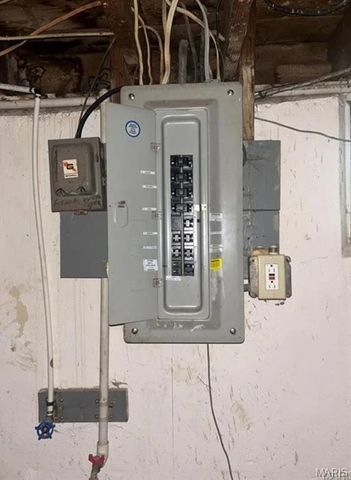 1207 Bakewell, Bellefontaine Nghbrs, MO 63137