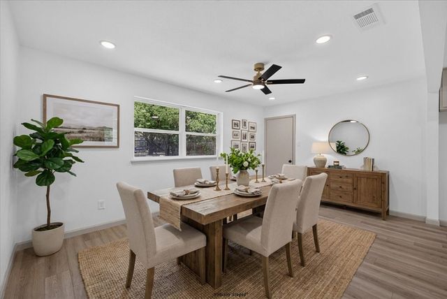 205 Summercrest Boulevard, Burleson, TX 76028