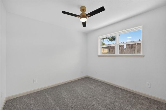 205 Summercrest Boulevard, Burleson, TX 76028