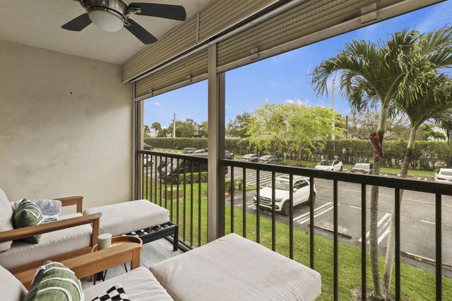 629 Sea Pine Way D2, Greenacres, FL 33415