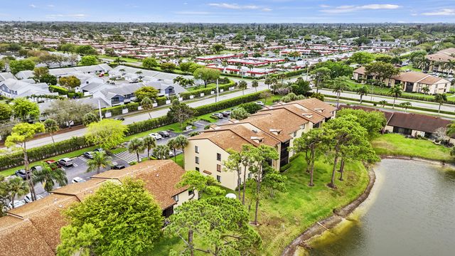 629 Sea Pine Way D2, Greenacres, FL 33415