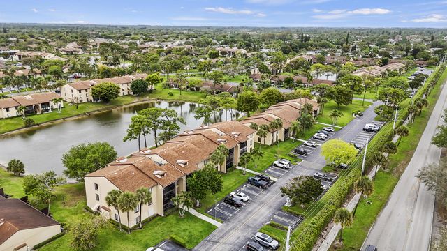629 Sea Pine Way D2, Greenacres, FL 33415