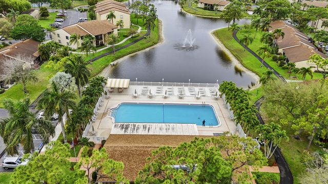 629 Sea Pine Way D2, Greenacres, FL 33415