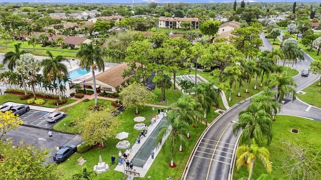 629 Sea Pine Way D2, Greenacres, FL 33415