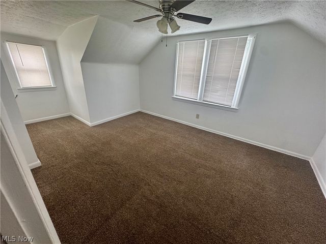 839 Lecona Road, Cleveland Heights, OH 44121