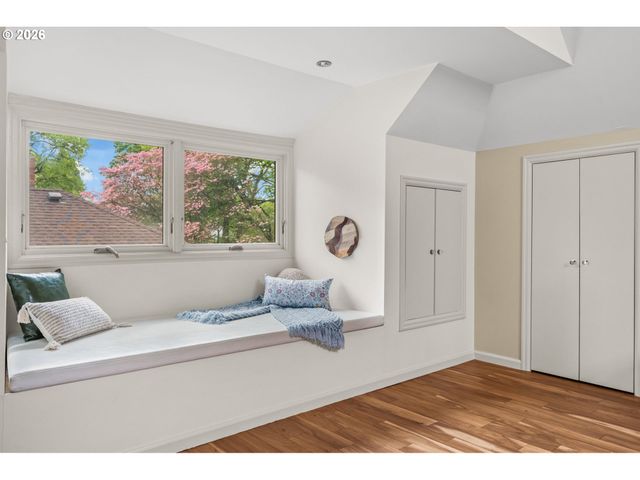 6544 Se 36TH Ave, Portland, OR 97202