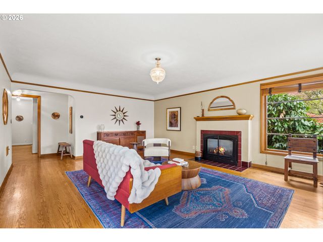 6544 Se 36TH Ave, Portland, OR 97202