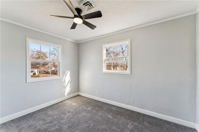 3615 Dover Street, Kansas City, KS 66106