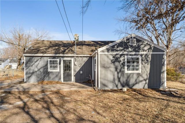 3615 Dover Street, Kansas City, KS 66106